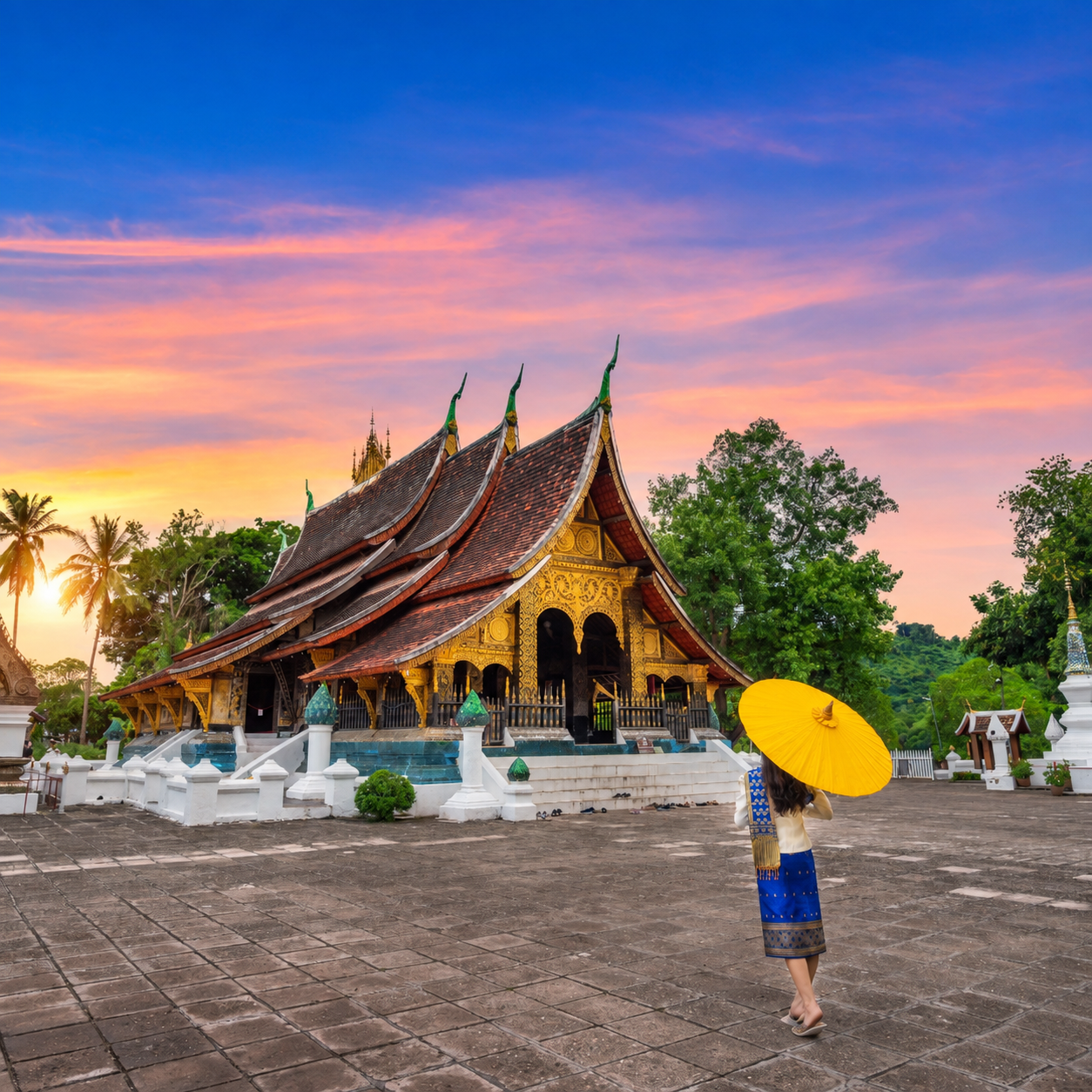 Tempio di Luang Prabang in Laos al tramonto